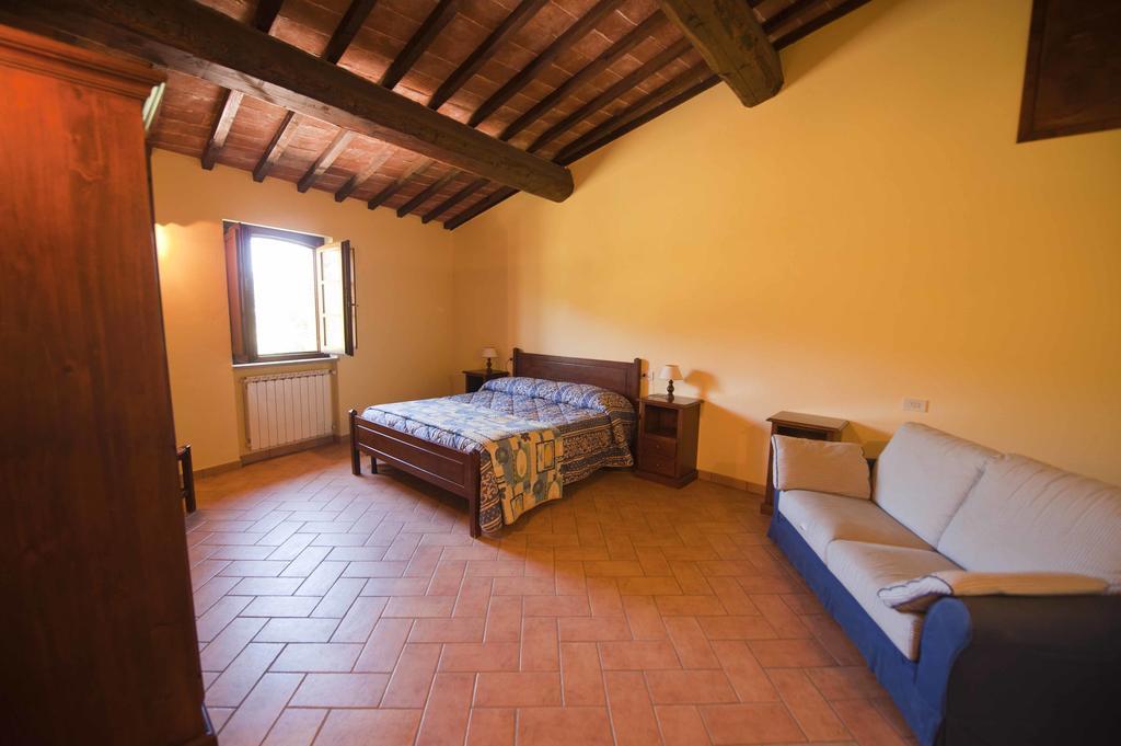 Agriturismo Tenuta Di Biscina Экстерьер фото