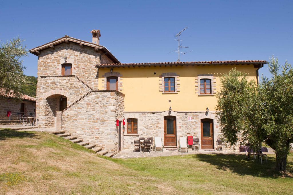 Agriturismo Tenuta Di Biscina Экстерьер фото