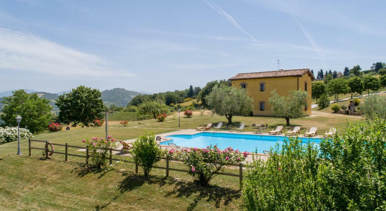 Agriturismo Tenuta Di Biscina Экстерьер фото